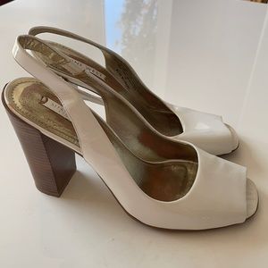 Nine West Size 8 White Patent Dress Shoe